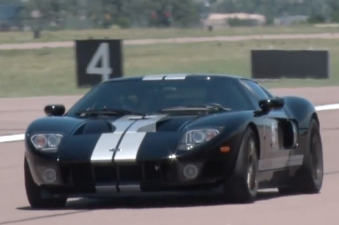 Video: A Barbaric 1500hp Twin Turbo Ford GT Screams Down The Tarmac