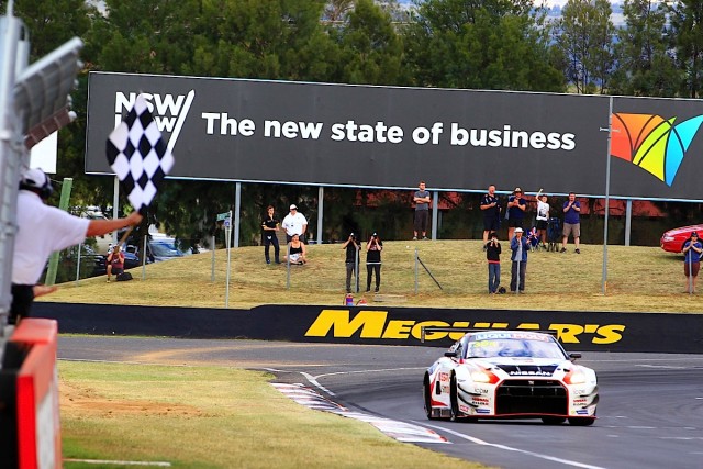 Nissan_wins_2015_Bathurst_12_Hour_11
