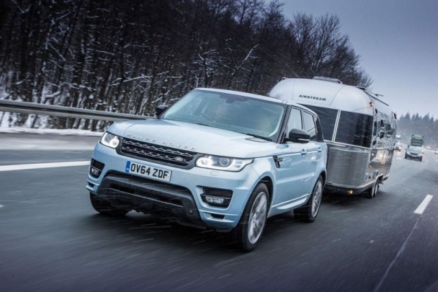 Land Rover Ranger Rover Hybrid Airstream Sweden winter
