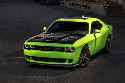 Video: Challenger Hellcat Faces Off With $400K Lamborghini Aventador