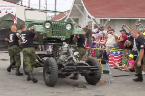 Video: Can You Tear Down A Jeep & Put It Back Together In 3 Minutes?