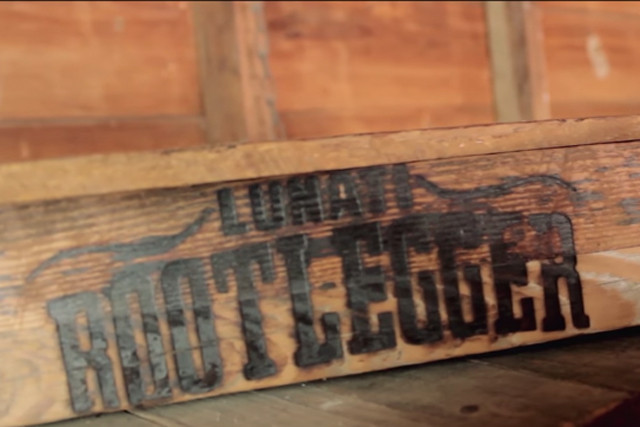 lunatibootlegger_1