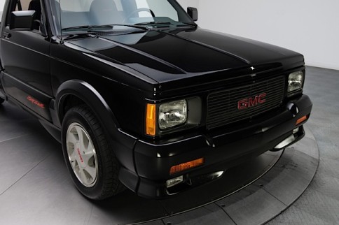 Video: A 1991 GMC Syclone With Only 2,000 Miles Seeks A New Home