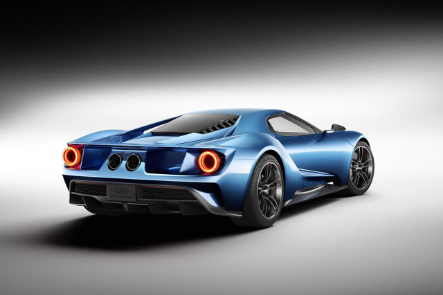 2016_Ford_GT_3