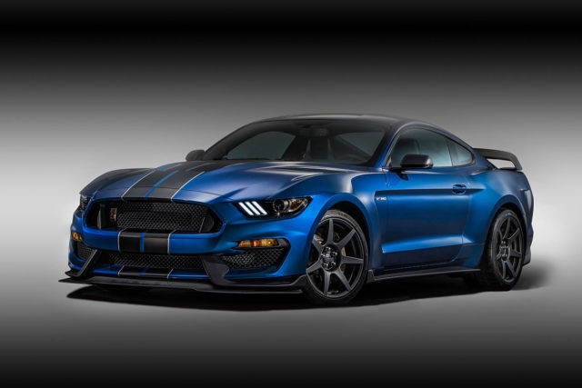 ShelbyGT350R_01_HR