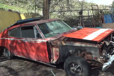 Video: Awesome Mopar Graveyard Found - Some Are Resto Ready