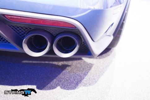 Video: GT350R Sounds Like A Mad Coyote On Steroids With Long Tubes