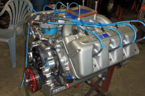 Video: 638-cube Big-Block Ford Hammers 1,100hp On The Dyno
