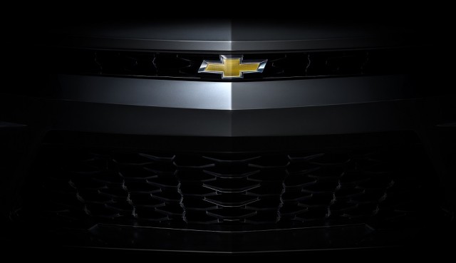 2016-chevrolet-camaro-teaser-002-1