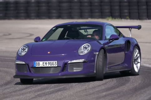 Video: Chris Harris Puts The New 991 GT3 RS Through Its Paces