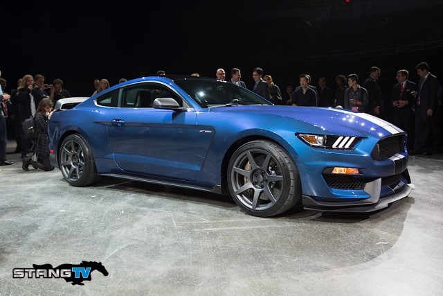naias-116