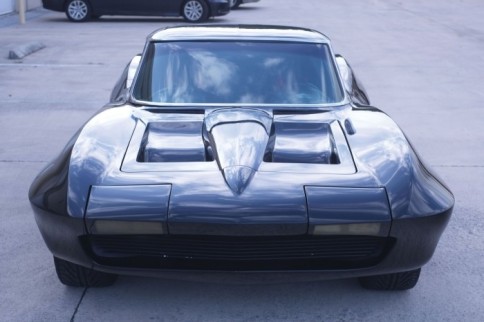 Video: Radical, Mid-Engine, 1000+ HP C2 Corvette