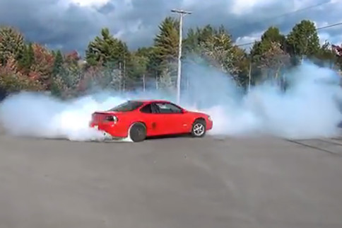 Video: Twin Engine 1200HP AWD Grand Prix Burnout