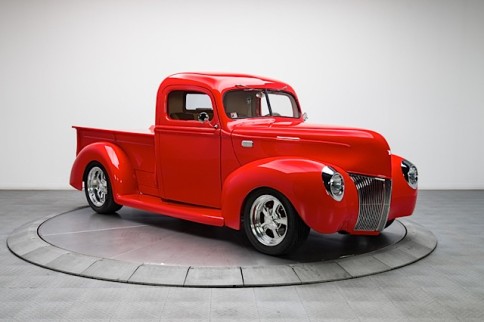 Video: A Biting, Viper Red 1940 Ford 1/2 Ton Pickup Fully Restored