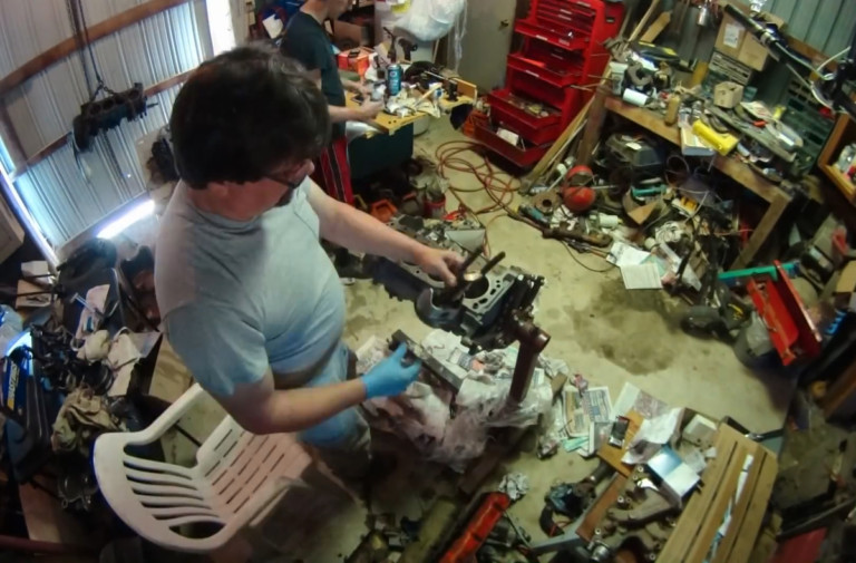 Video: 3 For 3 - Three Guys Assemble Small-Block Ford In 3 Minutes