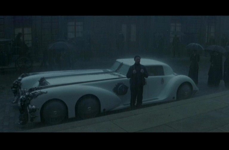 Video: Captain Nemo's Elegant Nautilus Car To Be Auctioned Off