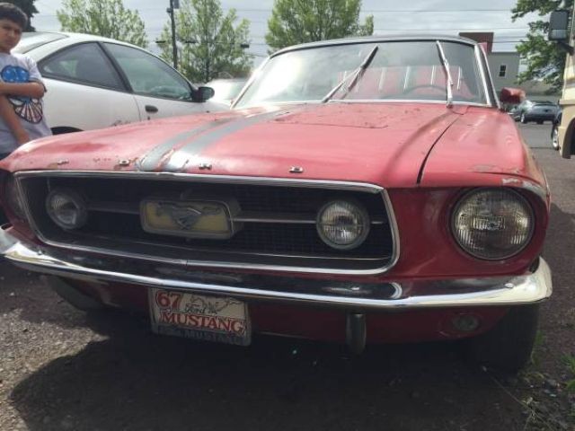 1967 Ford Mustang red