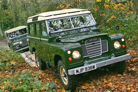 Video: The Land Rover Unveils Its Heritage Driving Experience