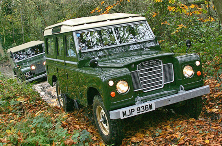 Video: The Land Rover Unveils Its Heritage Driving Experience