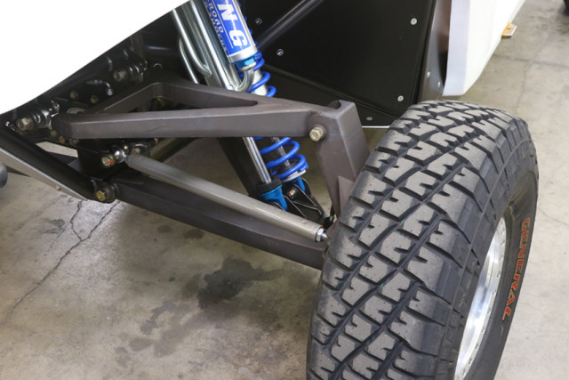 The front a-arm suspension on the class 10 car shows Brenthel’s strong and simple design.