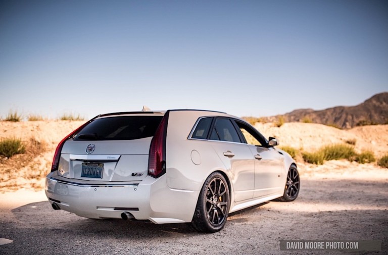 Video: 630 Horsepower 2011 Cadillac CTS-V Wagon On Canyon Run