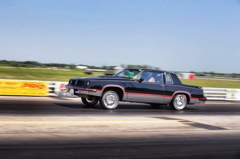 Video: AWD LS2 Cutlass Doesn't Give Pontiac G8 A Fighting Chance
