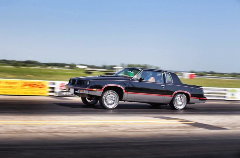 Video: AWD LS2 Cutlass Doesn't Give Pontiac G8 A Fighting Chance