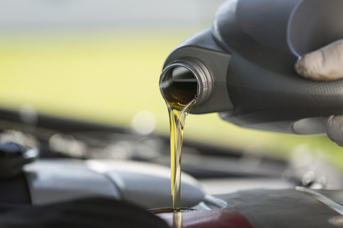 Video: Choosing The Correct Engine Lubricant With Driven Racing Oil