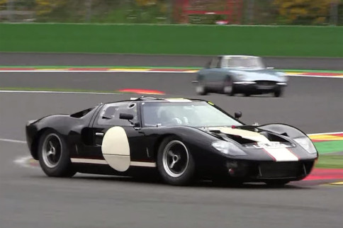Video: Iconic Ford GT40 MKII Rips Around Spa-Francorchamps