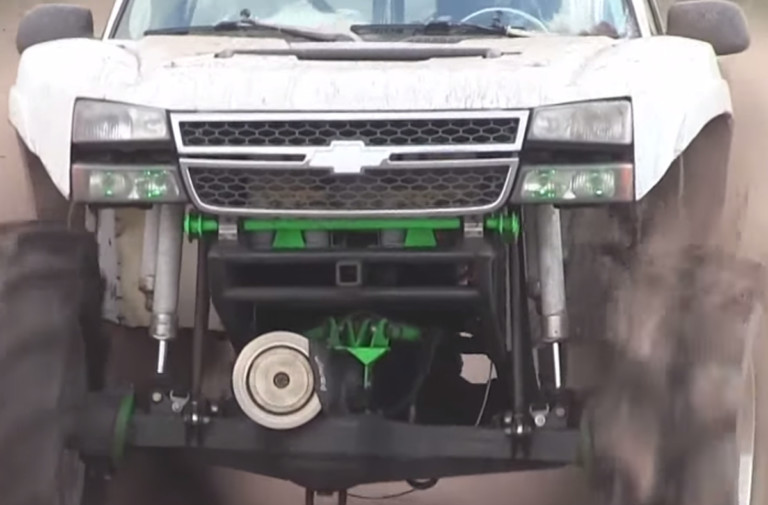 Video: Twin Turbo Duramax Mud Truck Sets The Pace!