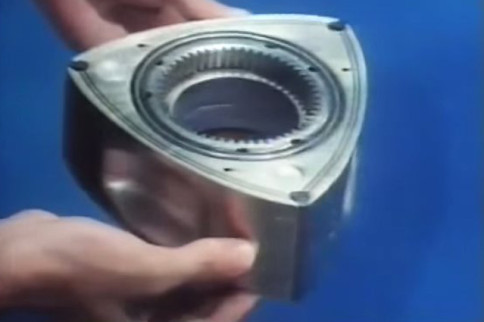 Educational Video: Learn How A Wankel Rotary Engine Works