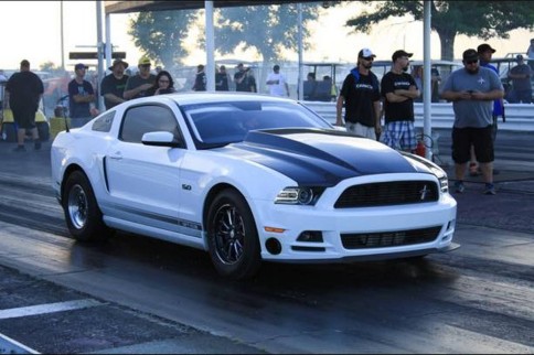Henchmen Racing's Alan Wofford Runs in the 8s With Stock Coyote