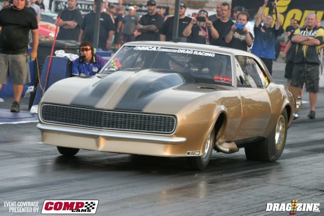 Dewayne Mills sits atop the Radial Wars class with a mind-bending 4.03 at 200 mph. Keith Berry followed up with a 4.09 at 189 mph.