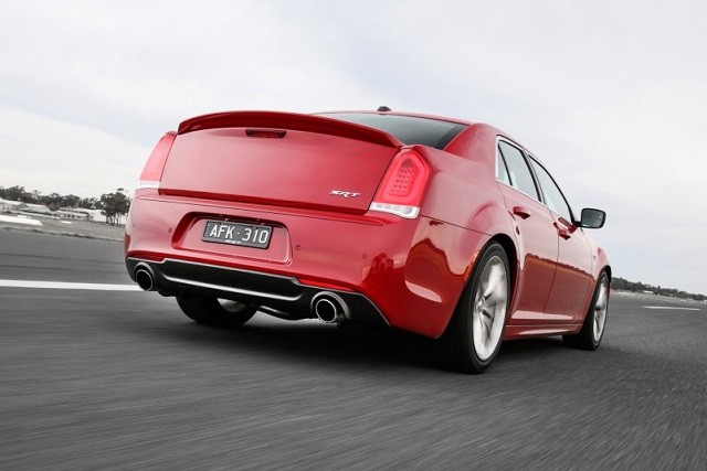 chrysler-300-srt-3
