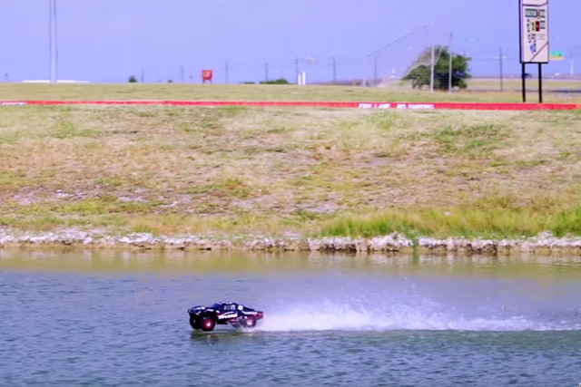 traxxis 4