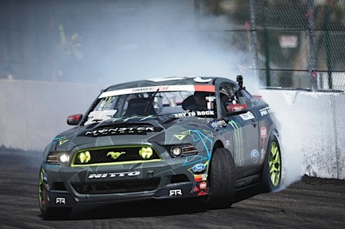 Vaughn Gittin Jr. Hits The Wall Hard During Formula Drift Practice