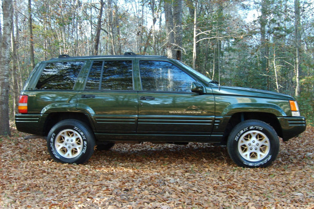 Jeep's highly popular Grand Cherokee is also affected by the recall ruling. 