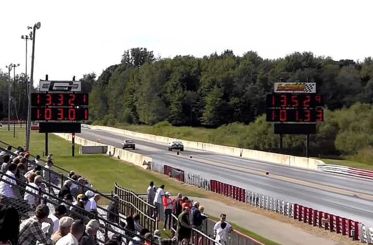 Video: Pure Stock Racing 1965 Vette vs 1970 Camaro Z28