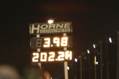 Video: DeWayne Mills Blasts Off A 3.98 At 202 To Win YB Nationals!