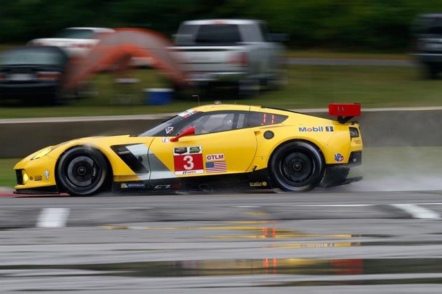 C7R Vette 3