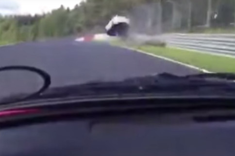 Video: Renault Megane Crashes Bad On Nürburgring, Man Walks Away