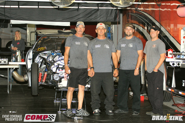 The Killin Time Racing Crew cutting heads and takin names with a 3.90 at 192 MPH. From left to right, Jack, Jeff, Ben and Stevie. Jackson was the only car to run in the 4.0s in the final qualifying session, his team mate Sitton left easy but got into a wheel stand on his run and aborted the pass.