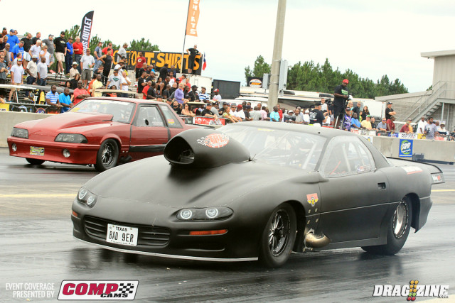 Kyle Huttel and Daniel Pharris were next out giving the fans an exciting match with both cars running a 4.05 with just 40 thousandths difference at the stripe With Huttel moving on and Pharris backing up his 204 MPH record officially.