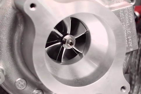 Video: Ferrari Offers Peek At 488 Spider's Twin-turbo V8 Assembly