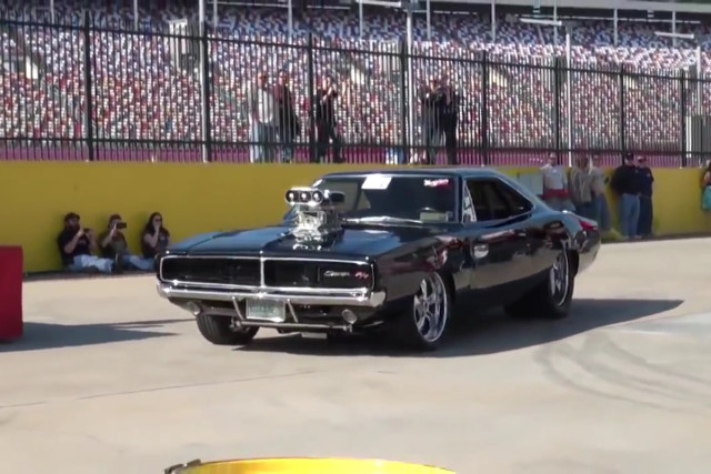 True Mopar freaks can see the subtle changes the builders made to her body. Screenshot. 