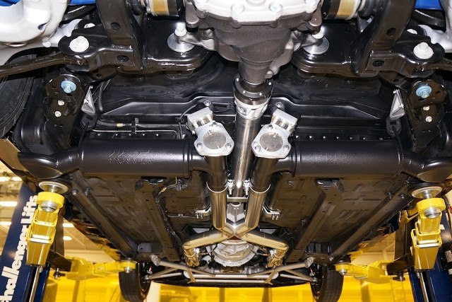 For those wondering, Watson Engineering's 2015 GT retians its factory IRS, so running 8s with the set-up is quite the accomplishment. Here you also get a good glimpse at the car's exhaust system.