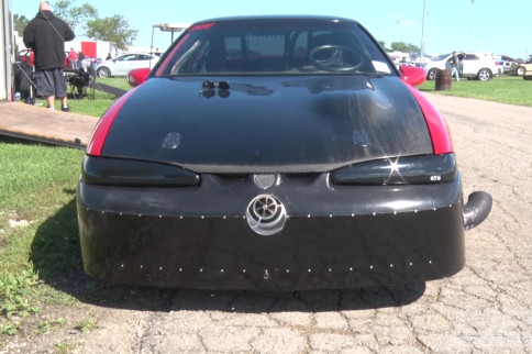 Video: Turbo 4-Cylinder Puts On A Clinic At KOTS!