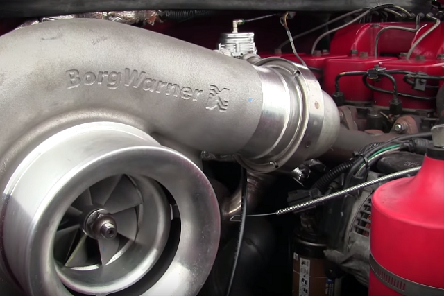 Big Dually “Farm Truck” Flies Down The Dragstrip In 10 Seconds