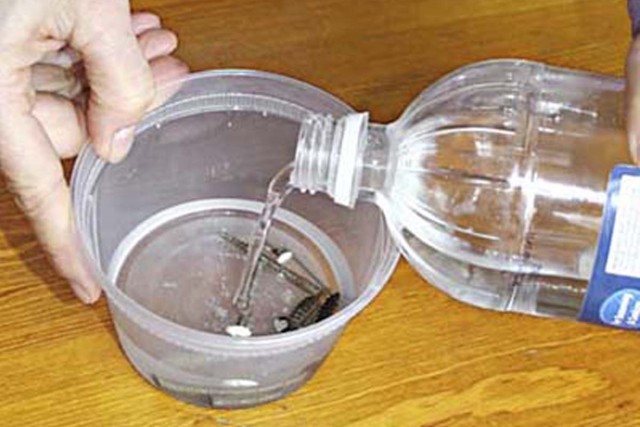 09-10-uses-vinegar