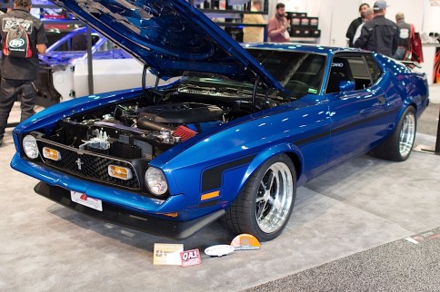 SEMA 2015: Gateway Classic Mustang Builds A Coyote Swapped '71